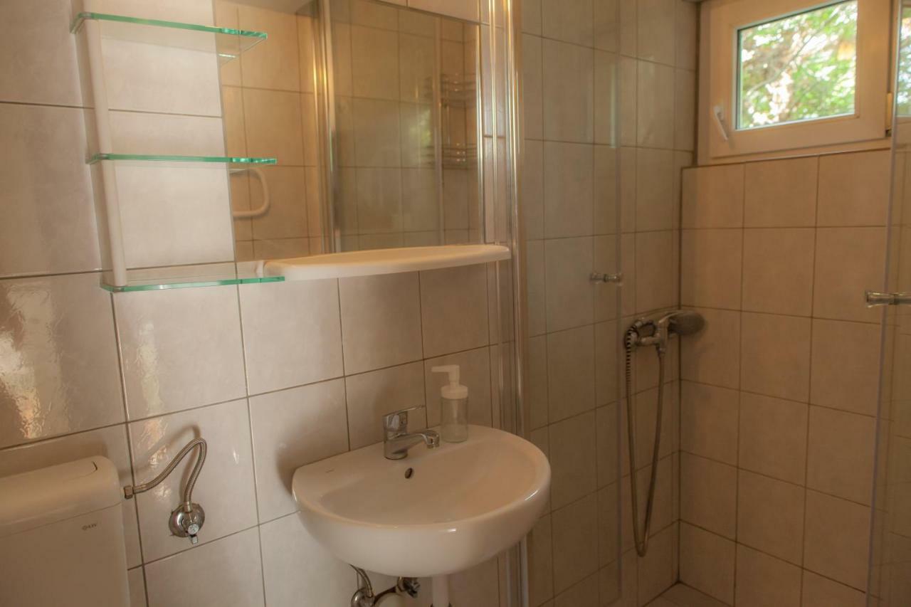Holiday Home Domi Нови-Винодолски Экстерьер фото