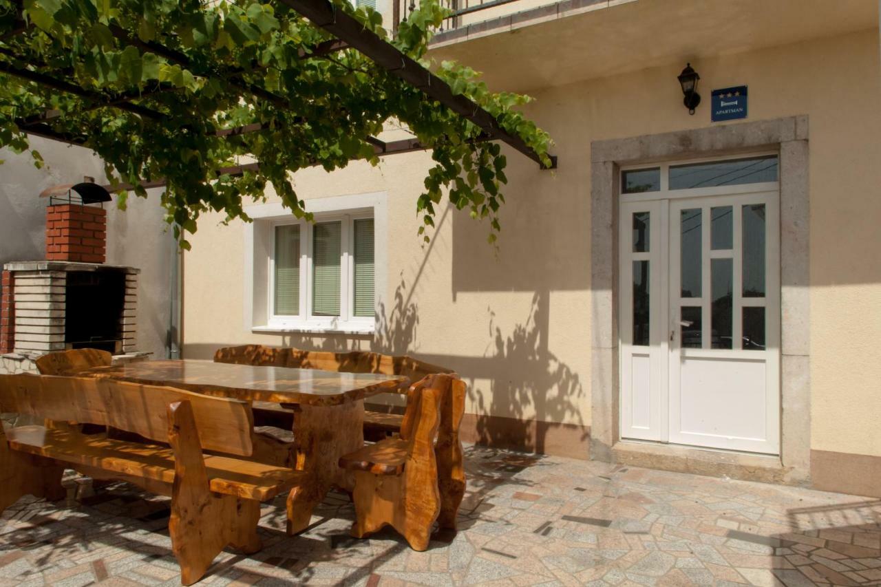 Holiday Home Domi Нови-Винодолски Экстерьер фото