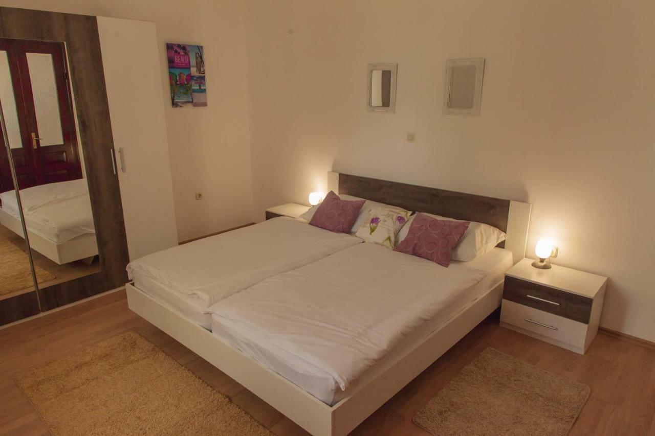 Holiday Home Domi Нови-Винодолски Экстерьер фото